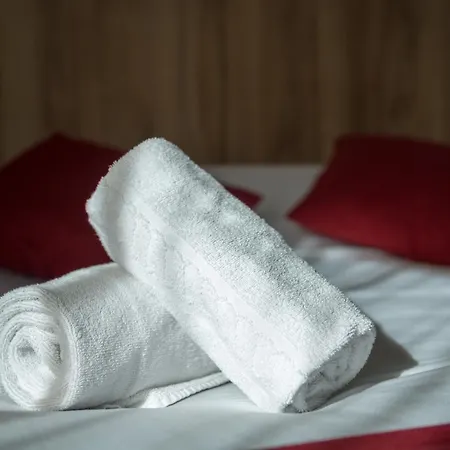 Brit Plaisance A9/a61 Hotel 2*