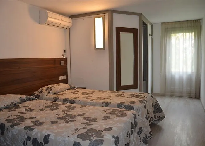 Hotel Brit Plaisance A9/a61 2*