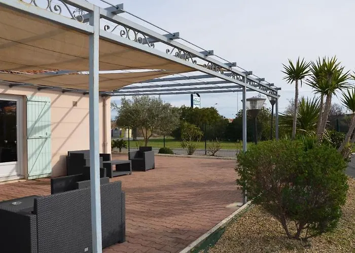 Brit Plaisance A9/a61 Hotel