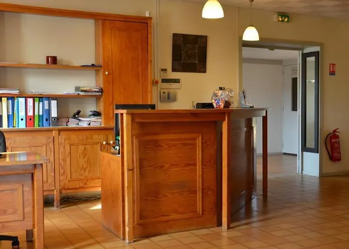 Brit Plaisance A9/a61 2*