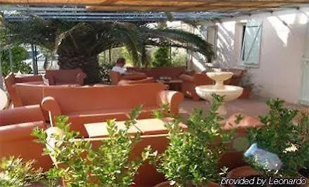 Brit Plaisance A9/a61 Hotel