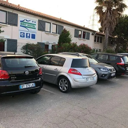 Brit Plaisance A9/a61 2*