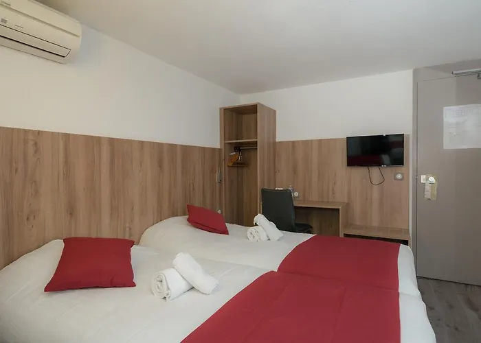 Brit Plaisance A9/a61 2*